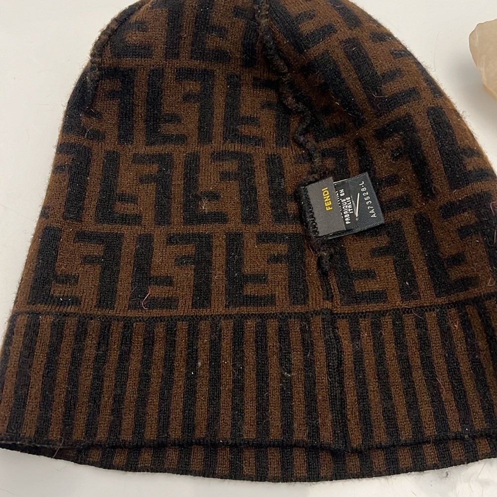 Authentic Fendi Beanie - Picture 4 of 8